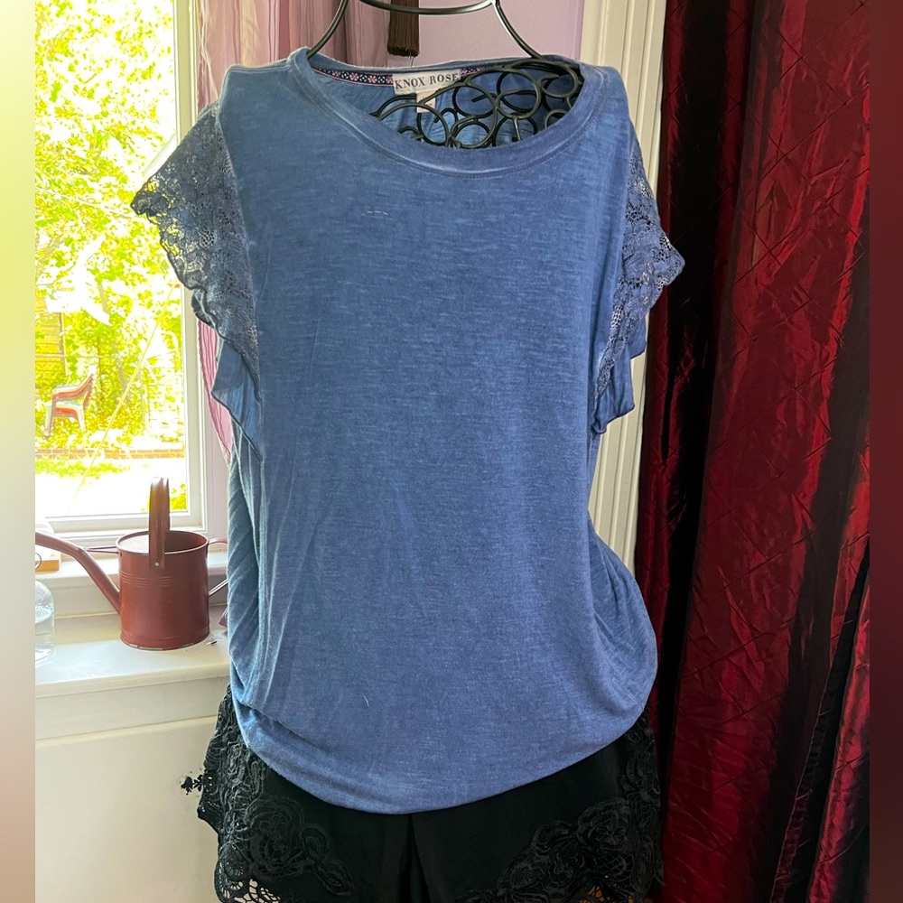 Knox Rose Apparel Women Casual Lace Top Blouse Short Sleeve Ruffled